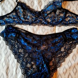 Women's bra and panty set, xxl bottom, med/large top Blue and black